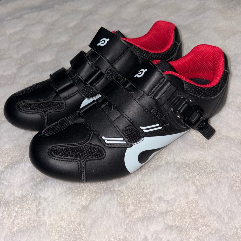 Peloton Black White and Red Cycling Shoes • Size 40 (Women’s 9 / Men’s 7)